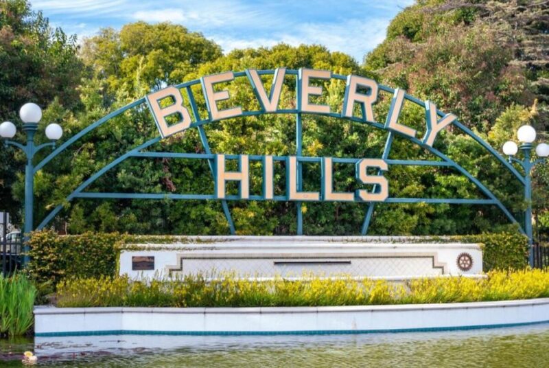 LA's Iconic Gems: Half-Day Star-Studded Adventure - Explore Vibrant Beachfronts