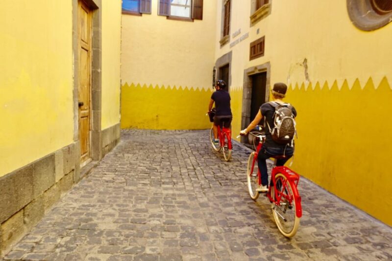 Las Palmas De Gran Canaria: Guided City Tour by Bike - Meeting Location