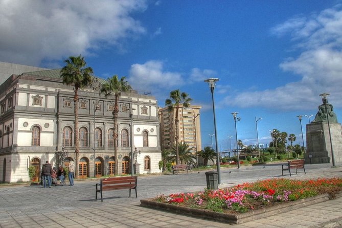 Las Palmas Old Town Private Walking Tour - Meeting and Pickup Details