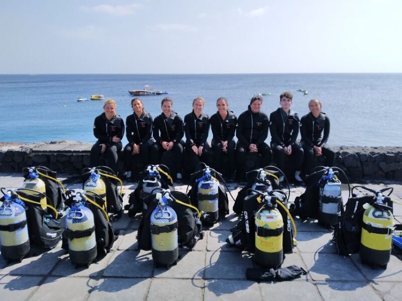 Las Palmas: Playa Chica Underwater World Scuba Diving Trip - Diving Along the Colorful Reefs