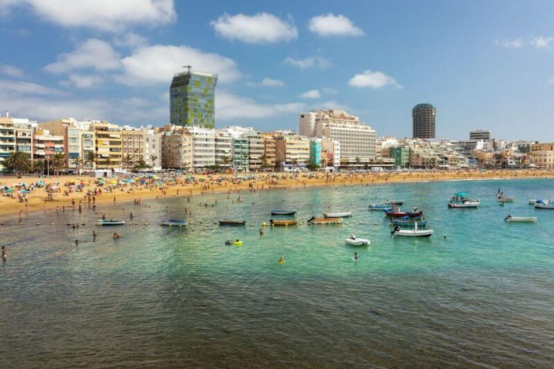 Las Palmas Private Guided Walking Tour - Key Points