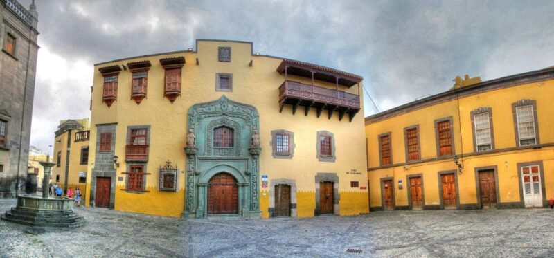 Las Palmas: Private Old City Guided Walking Tour With Tapas - Customer Reviews and Ratings