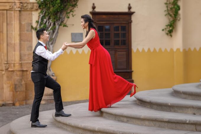 Las Palmas Vegueta: Private Photo Session Tour - Language Options