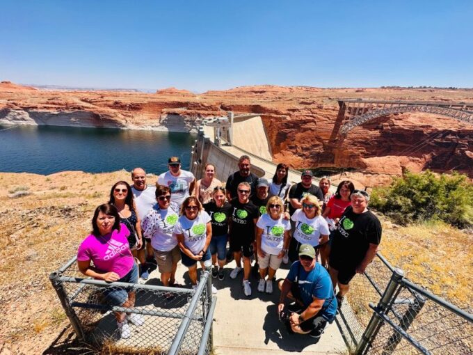 Las Vegas: Antelope Canyon and Horseshoe Bend Private Tour - Guided Tour Experience