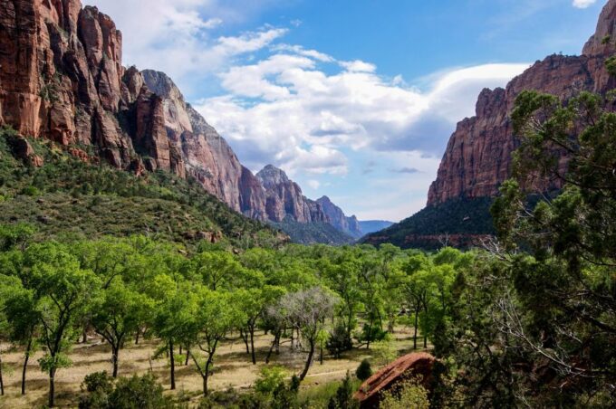 Las Vegas: Bryce and Zion National Parks Tour With Lunch - Break Time in St. George