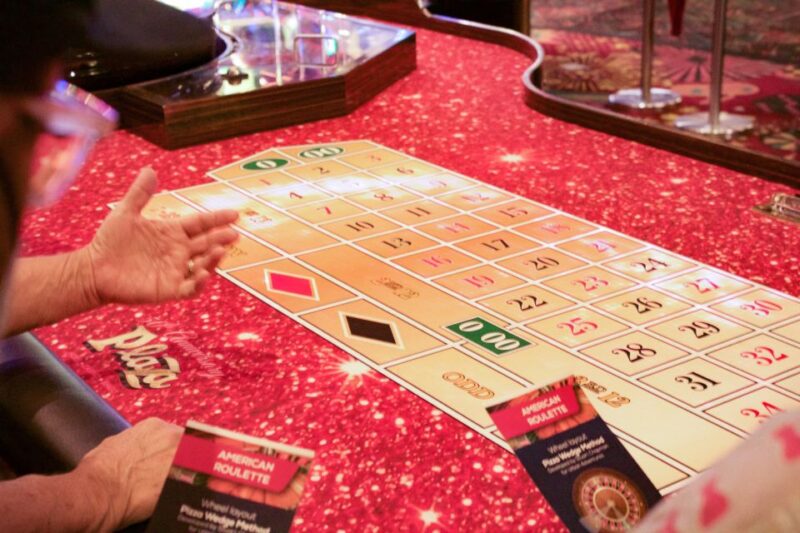 Las Vegas Casino: Gambling Class at the Plaza Hotel & Casino - Blackjack Instruction