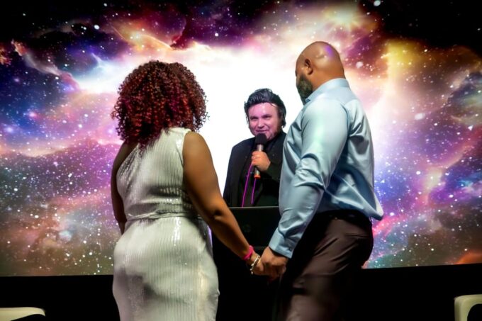 Las Vegas: Cosmic Space Wedding + Spectacular Photography - Venue Features and Accessibility