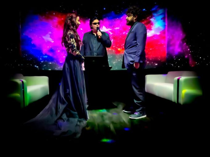 Las Vegas: Cosmic Space Wedding + Spectacular Photography - Contact Information and Meeting Point