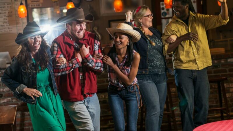 Las Vegas: Country Bar Crawl by Party Bus w/ Mixed Drinks - The Value for Money