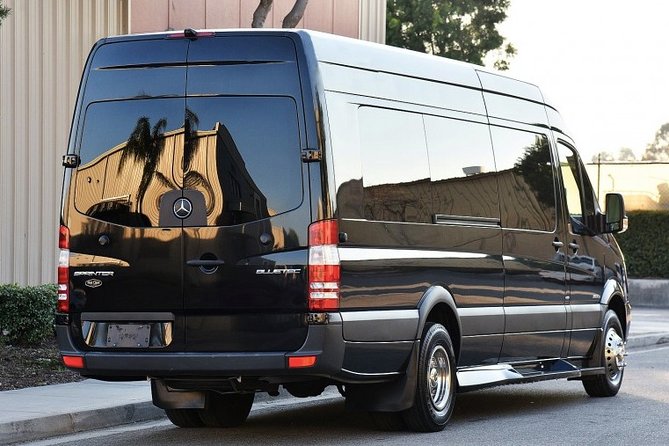 Las Vegas Departure Chauffeur Driven Airport Transfer by Executive Sprinter - Pickup and Drop-off