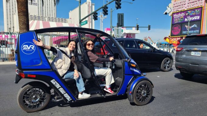 Las Vegas: Electric Vegas Rentals on the Las Vegas Strip - Exploring the Las Vegas Strip