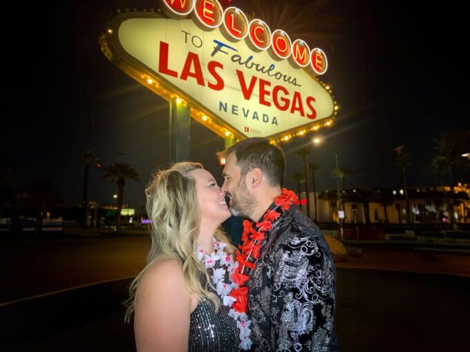 Las Vegas: Elvis Wedding With Las Vegas Sign Photos Included - Package Pricing and Reservations