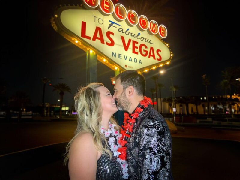 Las Vegas: Elvis Wedding With Las Vegas Sign Photos Included - Ceremony Options and Duration