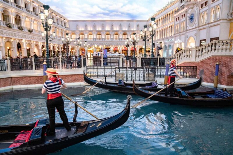 Las Vegas: Entry to Madame Tussauds With a Gondola Cruise - Experience Overview