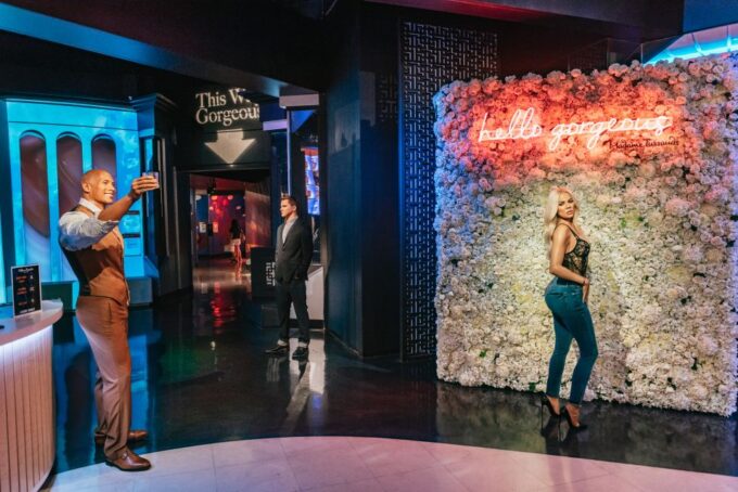 Las Vegas: Entry to Madame Tussauds With a Gondola Cruise - Interact With Celebrity Wax Figures