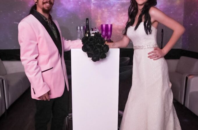 Las Vegas: Gothic Chapel Wedding With Photography Included - Meeting Point and Logistics