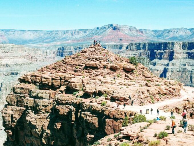 Las Vegas: Grand Canyon West Bus Tour With Guided Walk - Dining Options