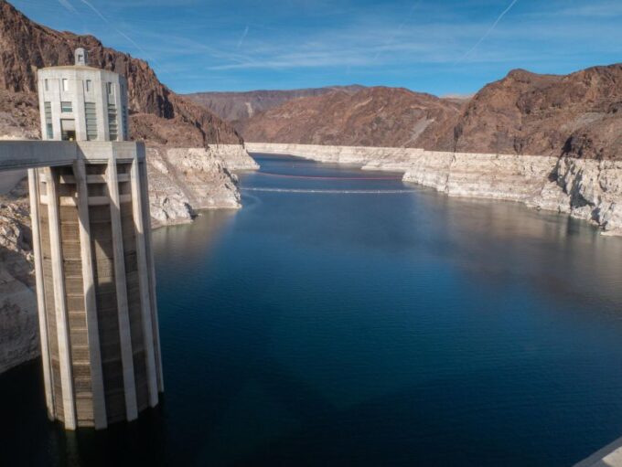 Las Vegas: Hoover Dam, Valley of Fire, Boulder City Day Tour - Scenic Drive Through Lake Mead