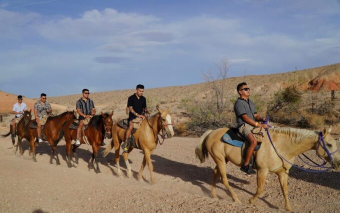 Las Vegas: Horseback Riding Tour With Lunch - Additional Tips