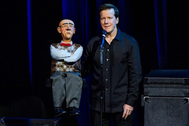 Las Vegas: Jeff Dunham - Still Not Canceled Show - Experience Highlights