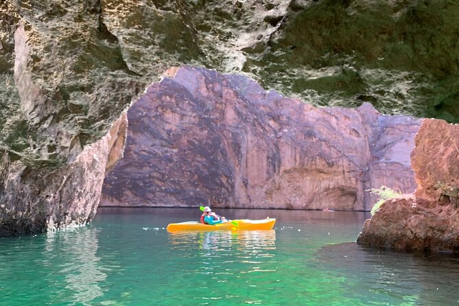 Las Vegas Kayak TOUR to the Emerald Cave - Wildlife Encounters