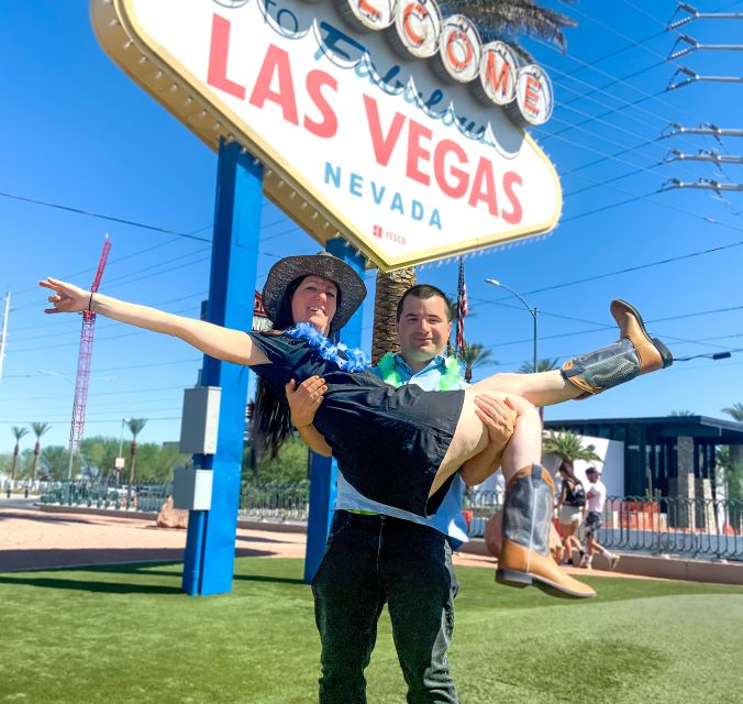 Las Vegas: Las Vegas Sign + 7 Magic Mountains + Photoshoot - Las Vegas Sign