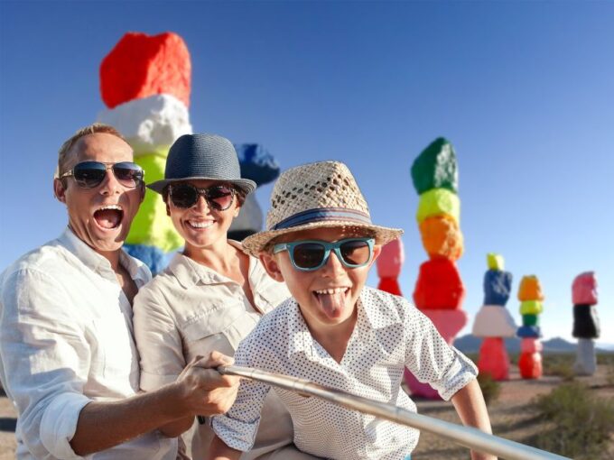 Las Vegas: Las Vegas Sign + 7 Magic Mountains + Photoshoot - Booking and Payment
