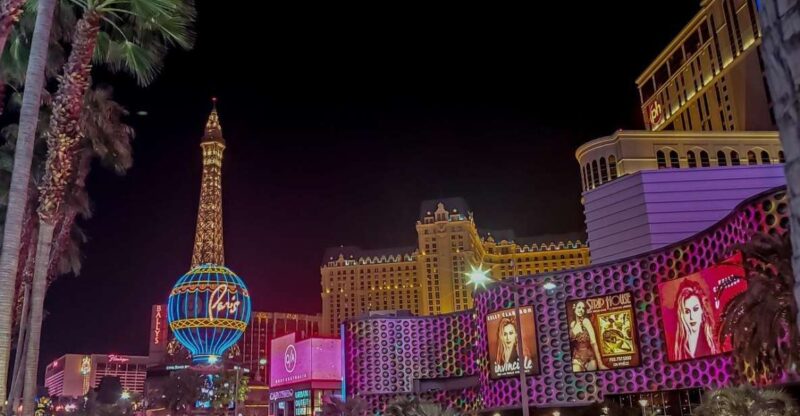 Las Vegas: Las Vegas Strip Night Tour With Spanish Guide - Key Points