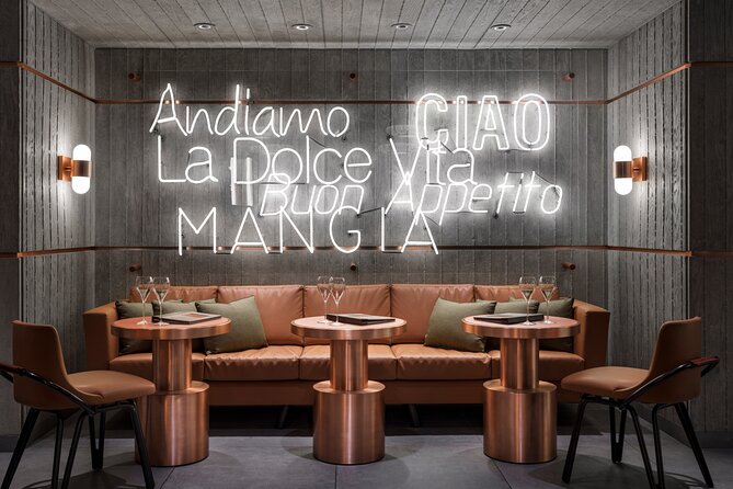 Las Vegas Night Flight With Dinner at Matteo Ristorante - Pickup and Meeting Details
