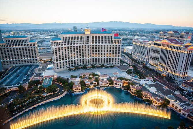 Las Vegas Night Tour in Spanish - Meeting and Pickup