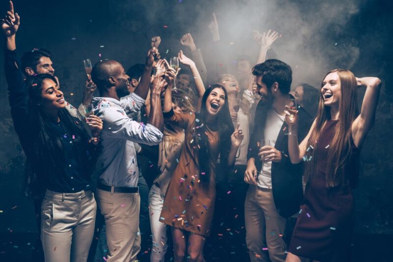 Las Vegas: Party Bus Nightlife Guided Tour - Meeting Point and Requirements
