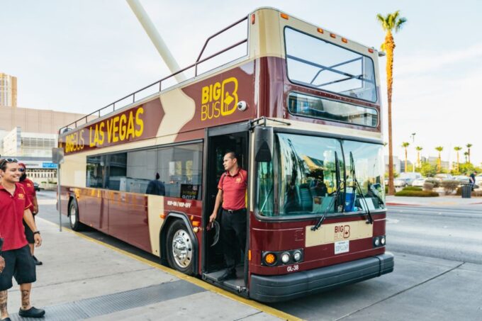 Las Vegas: Sightseeing Night Tour by Open-top Bus - Fremont Street Experience