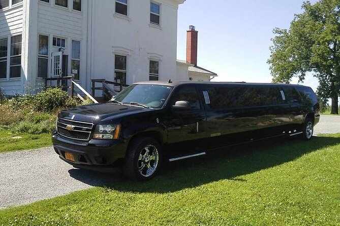 Las Vegas Strip at Night Like a Star With Champagne by Luxury Limo - 3 or 5 Hrs - Inclusions and Amenities