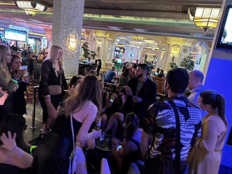 Las Vegas Strip: Welcome to Las Vegas Club Crawl - Dress Code and Age Restrictions
