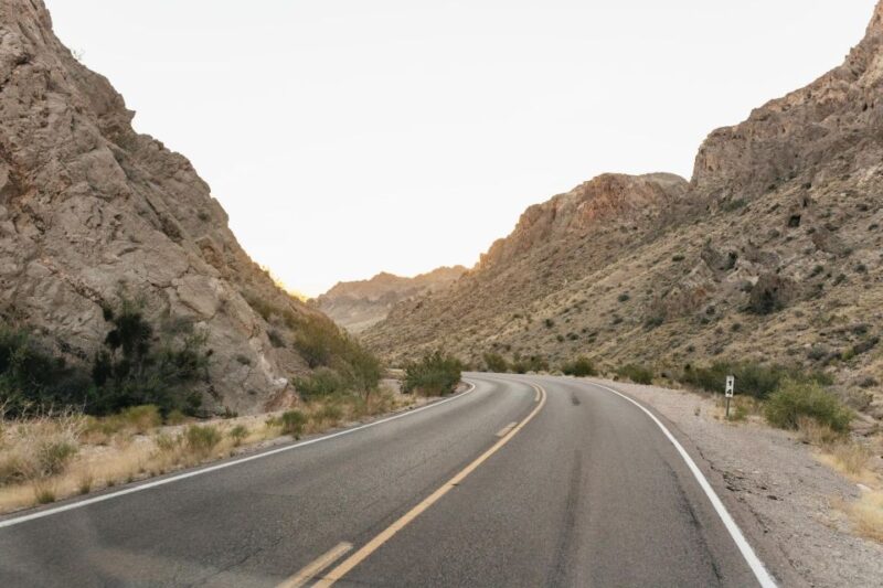 Las Vegas: Valley of Fire Guided Hike With Drinks and Snacks - Included Amenities