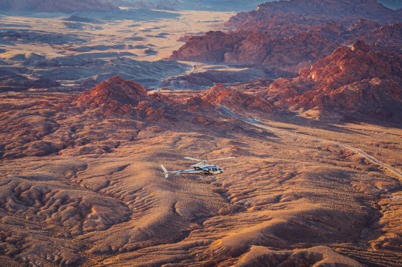 Las Vegas: Valley of Fire Helicopter With Scenic Landing - Key Points