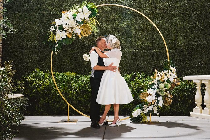 Las Vegas Vow Renewal Package - Meeting and Transportation Details