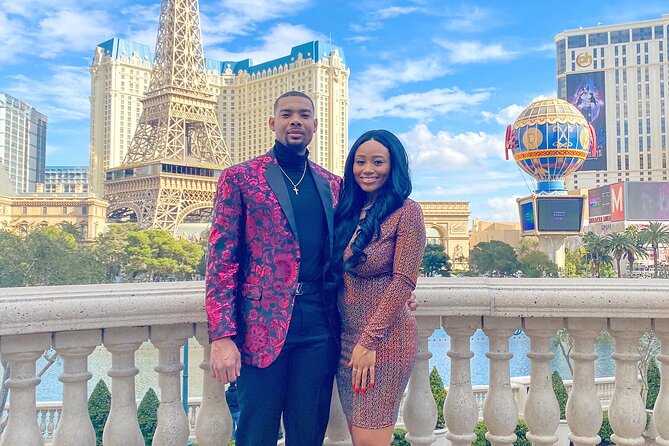 Las Vegas Walking Tour With Photo Taking - What to Expect During the Tour