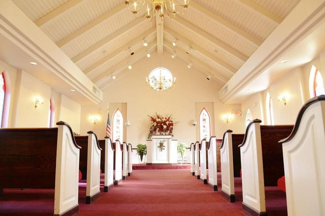 Las Vegas Wedding at A Special Memory Wedding Chapel - Chapel Capacity and Live Streaming