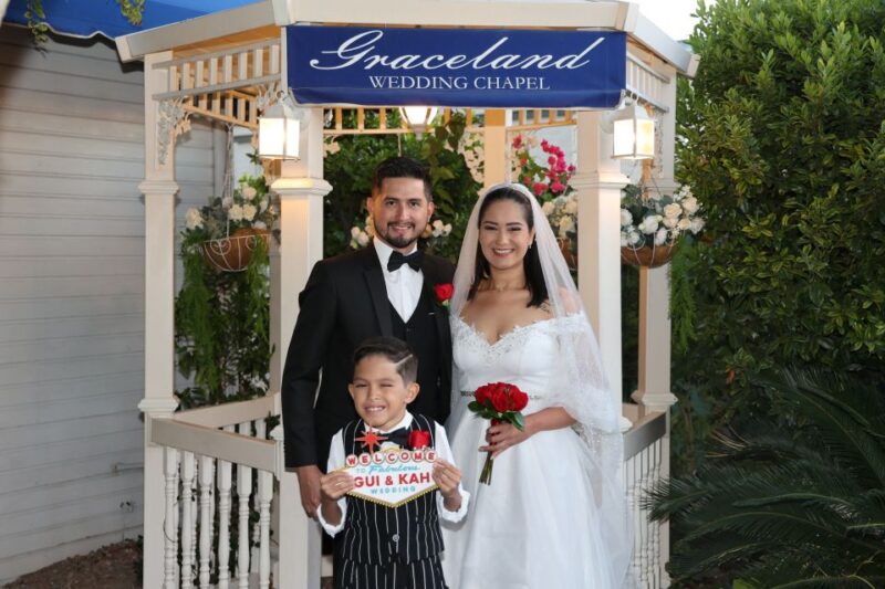 Las Vegas: Wedding or Vow Renewal at Graceland Chapel - Transportation and Accessibility