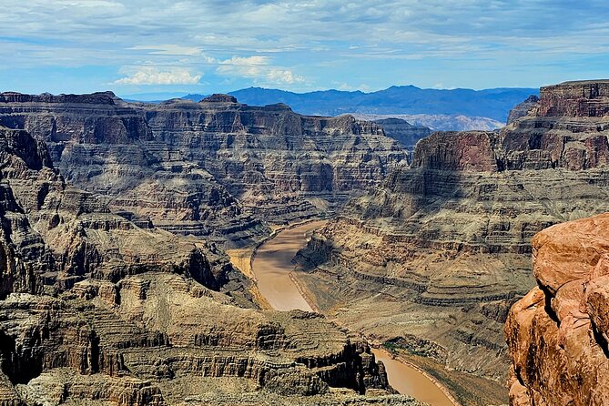 Las Vegas West Rim Hoover Dam and 7 Magic Mountain - Key Points
