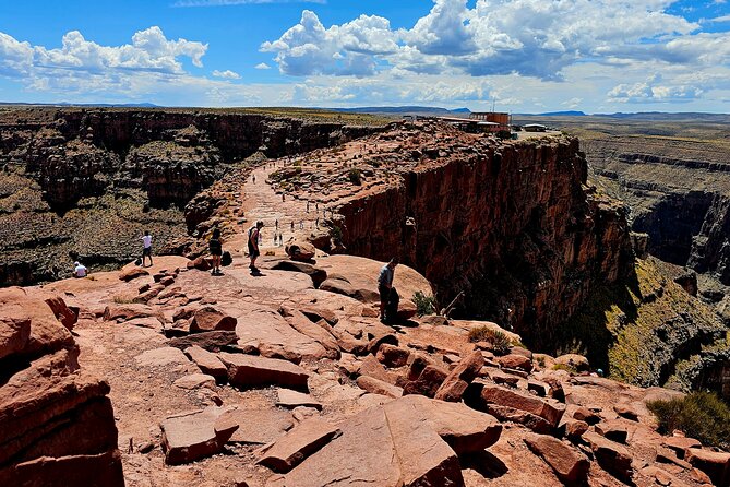 Las Vegas West Rim Hoover Dam and 7 Magic Mountain - Tour Timings