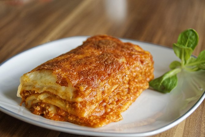 Lasagna Cooking Class With Lunch and Perugia Guided Tour - Taking in the Countryside Experience