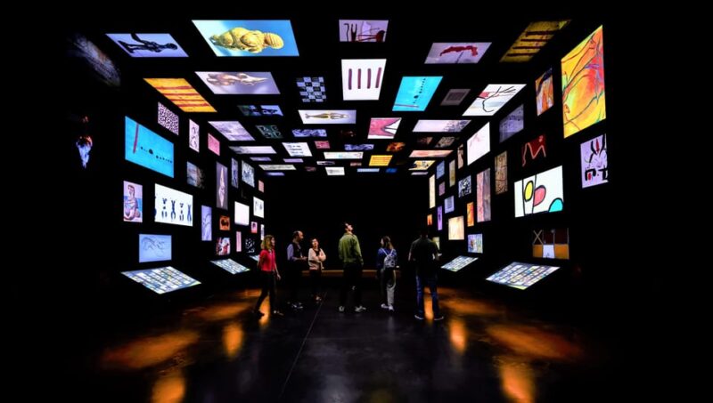 Lascaux IV: Full Replica Cave Experience Ticket - Participant Details