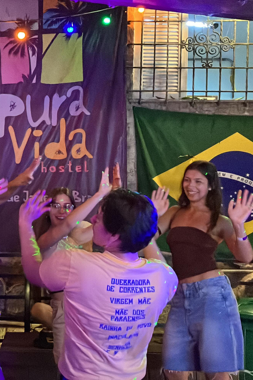 Latin Music Dance Class + DJ + 2 Free Drinks - Key Points