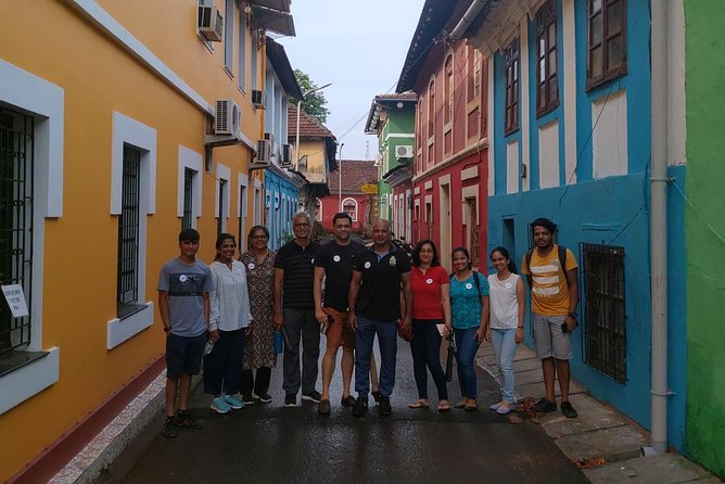 Latin Quarter Walk at Fontainhas - Meeting and Pickup