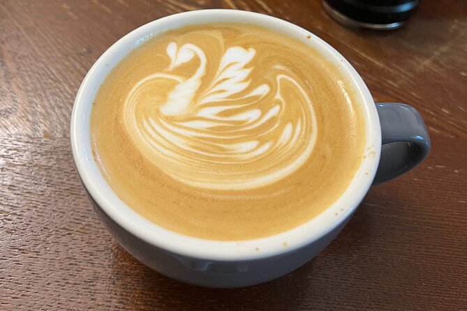 Latte Art Teaching With the Powerful Nurri Espresso - Step-by-Step Latte Art Techniques