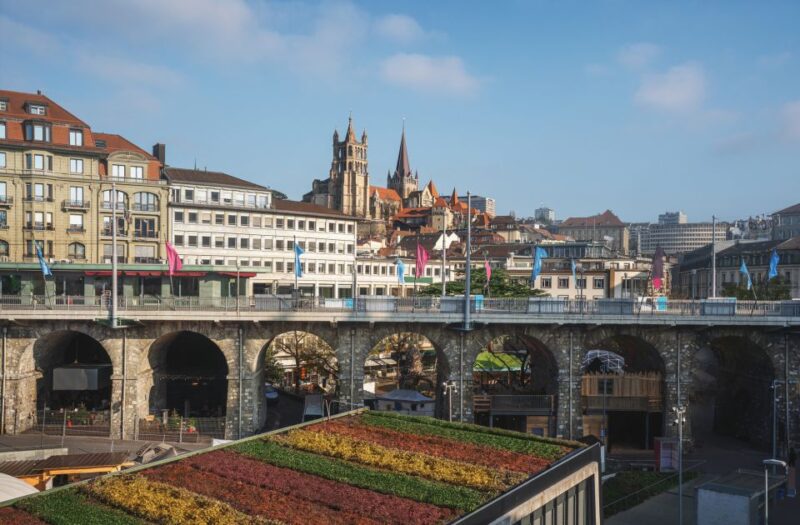 Lausanne: Express Walk With a Local in 60 Minutes - Highlights