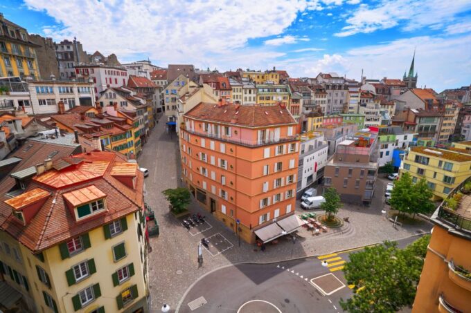 Lausanne Highlights Self Guided Scavenger Hunt & Tour - Interactive Game-Like Experience