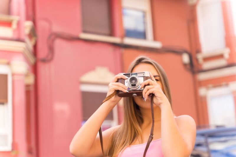 Lausanne: Insta-Perfect Walk With a Local - Capturing Landmarks and Scenic Wonders